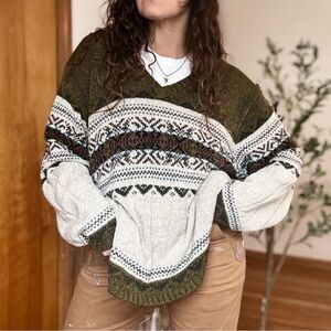 Cozy Vintage Olive and Cream V-Neck Sweater